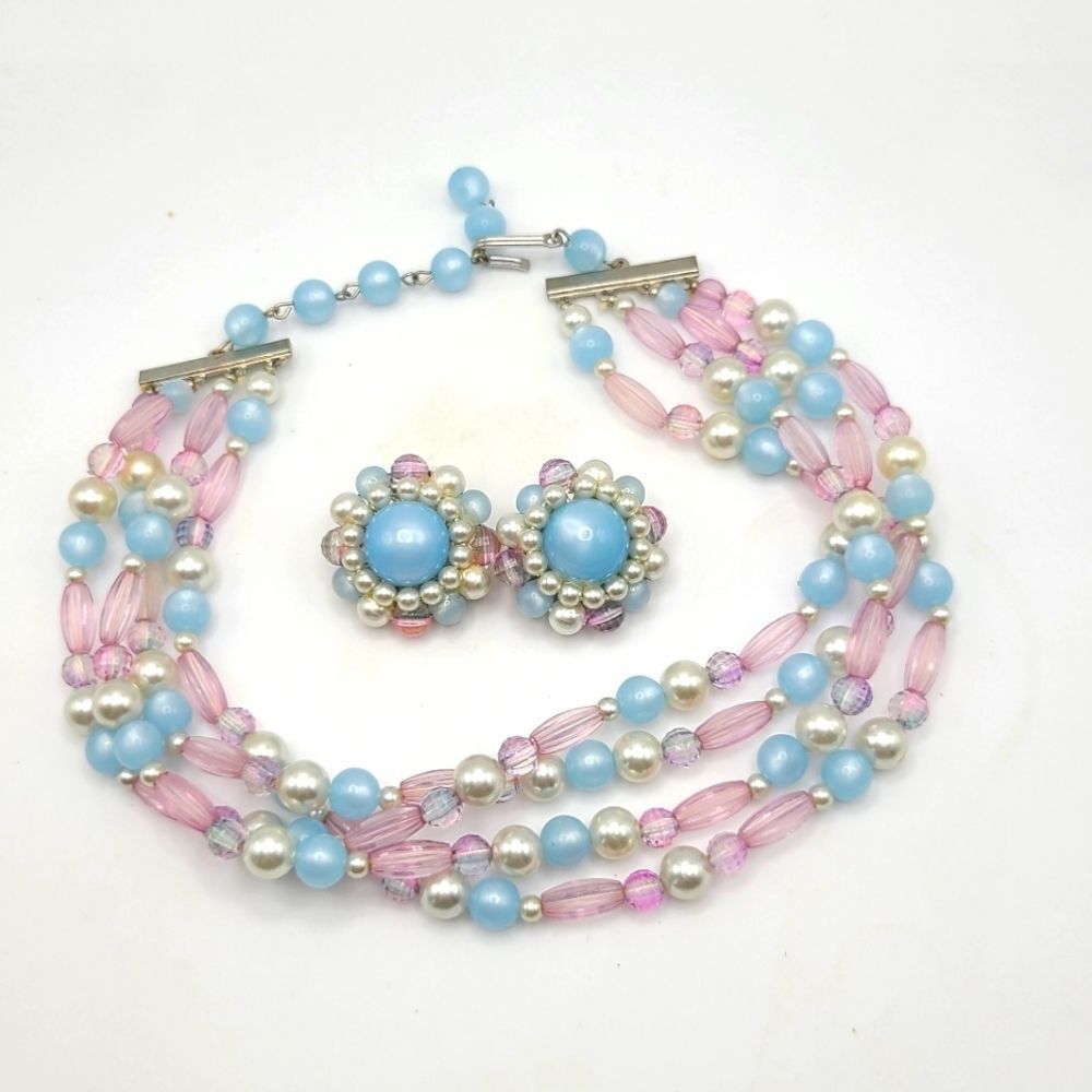 Vintage beaded necklace and earrings, clip on